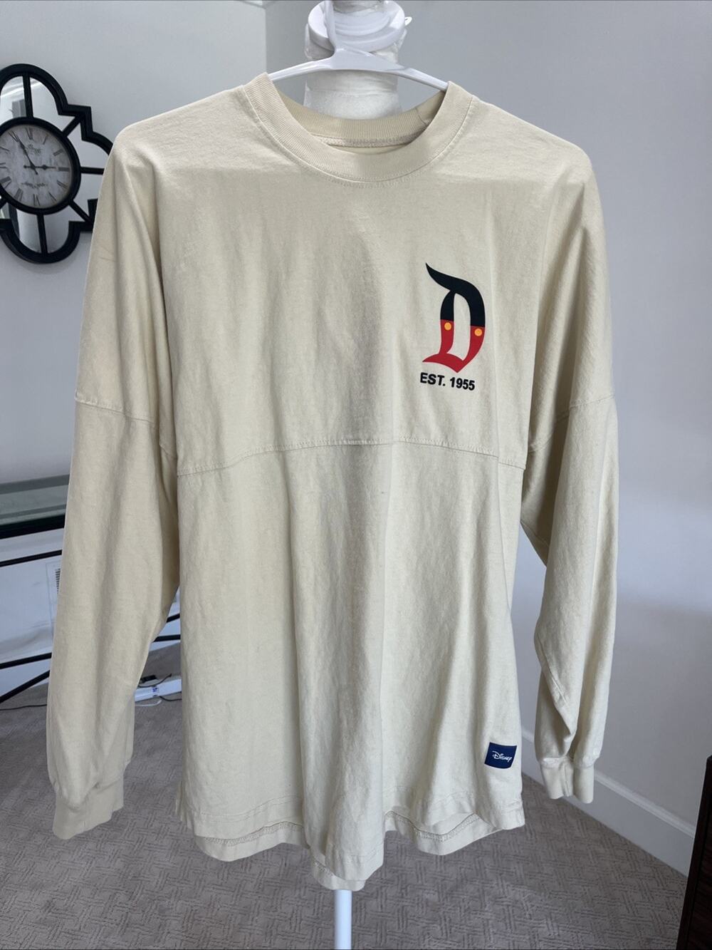 Walt Disney World Characters Letters Mickey Donald Stitch Spirit Jersey Size M